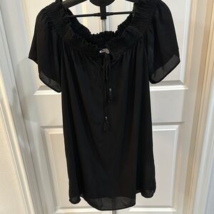 DR2 médium black off the shoulder mini dress